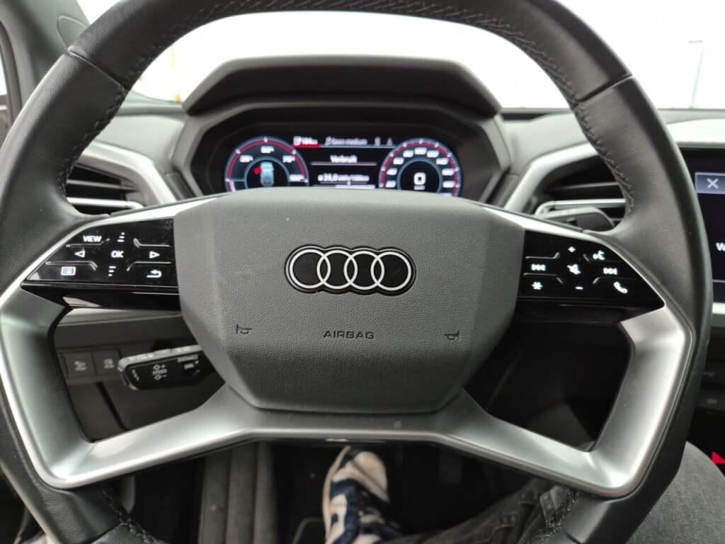 AUDI Q4 e-tron 40 L ed. Adv. 77 kWh photo