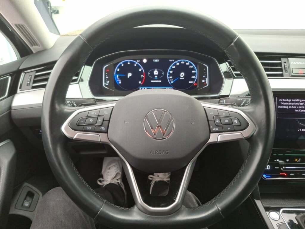 VOLKSWAGEN Passat Variant 1.5 TSI Business photo