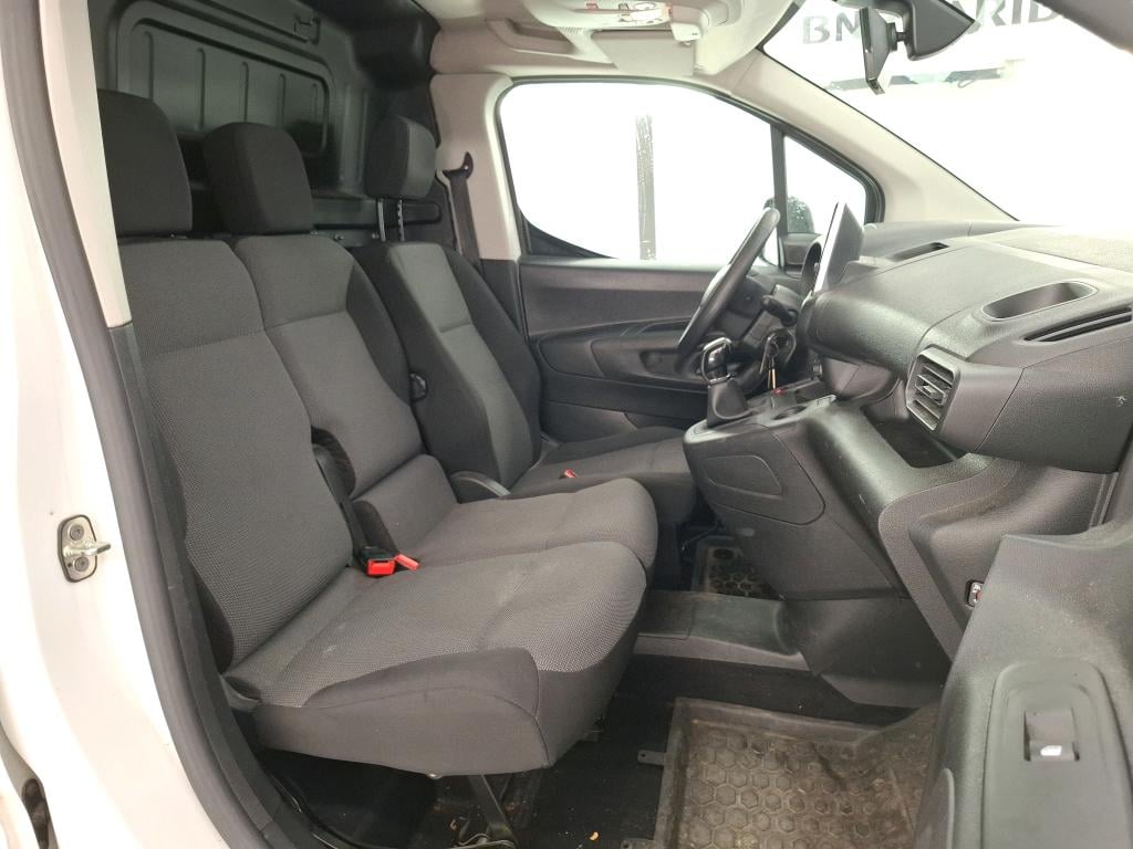 Berlingo Fourgon Driver M 1000 1.5 BlueHDi 100CV BVM5 E6dT photo