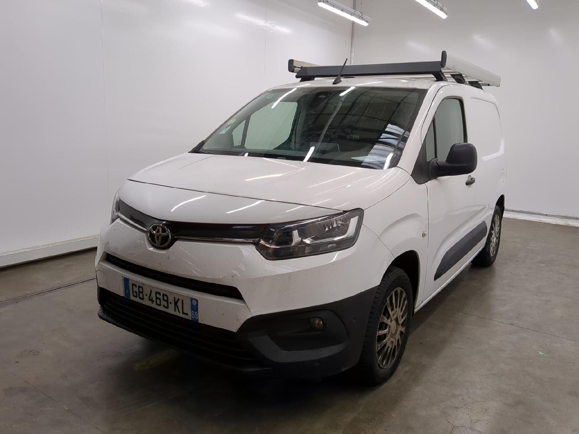 TOYOTA Proace City / 2019 / 4P / Fourgonnette 1.5 Medium 75 D-4D Business