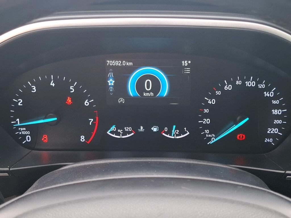 FORD Focus / 2018 / 5P / Berline 5P - 1.0 EcoBoost 100 ch Trend Business photo