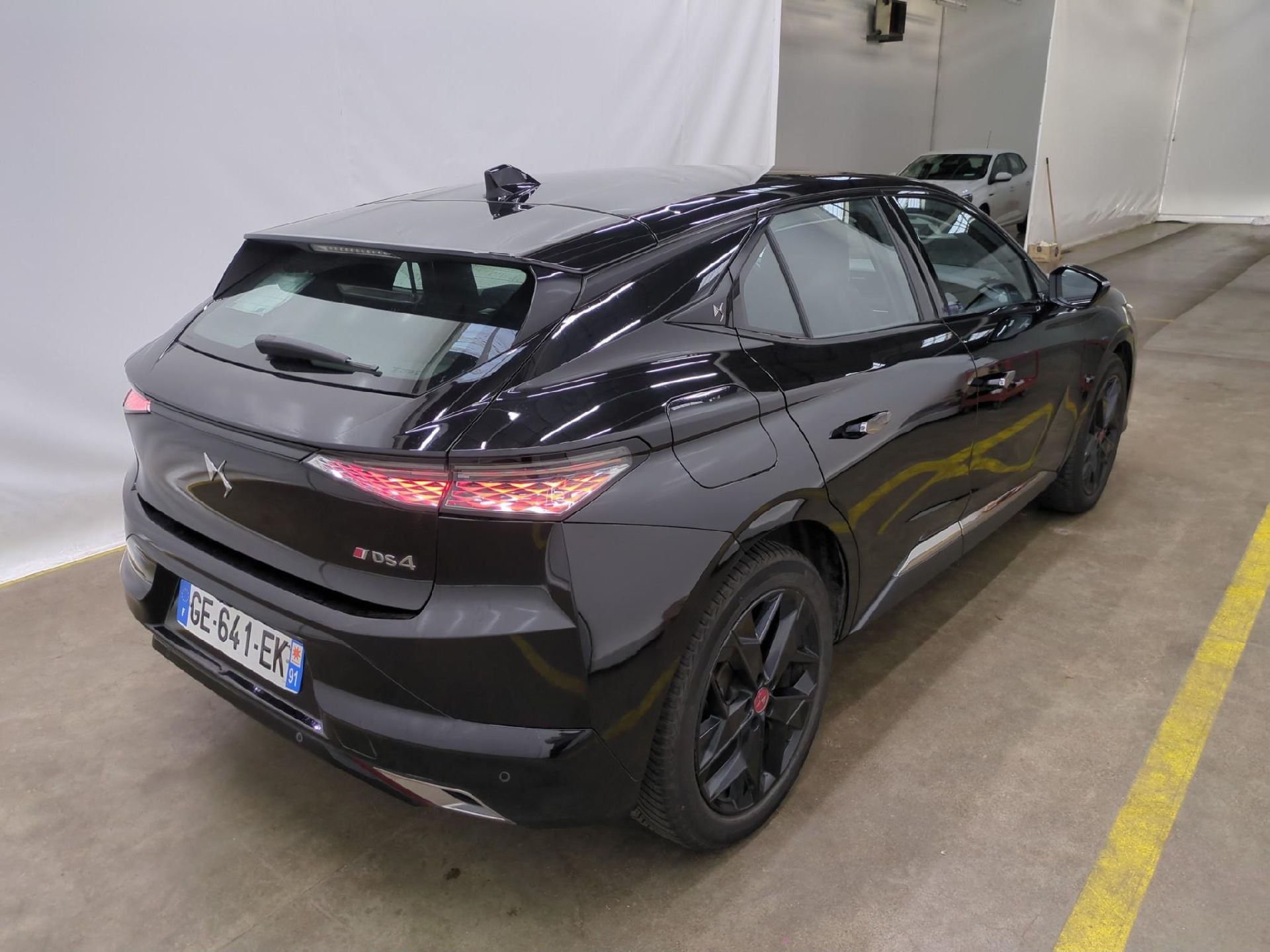 4 Performance Line 1.2 PureTech 130CV BVA8 E6d photo