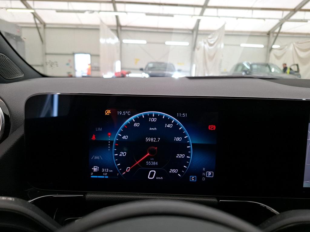 MERCEDES-BENZ Classe B / 2019 / 5P / monospace B 200 d Business Line Edition BA8 photo