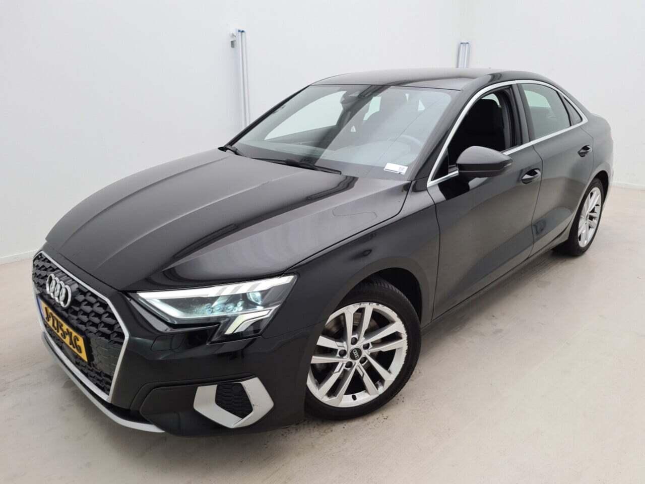 AUDI A3 Limousine 35 TFSI Business Ed. S-Tronic