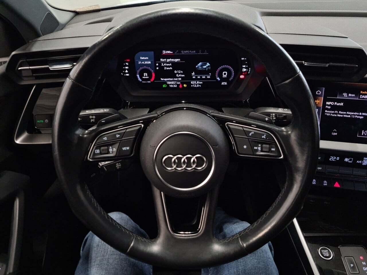 AUDI A3 Limousine 35 TFSI Business Ed. S-Tronic photo