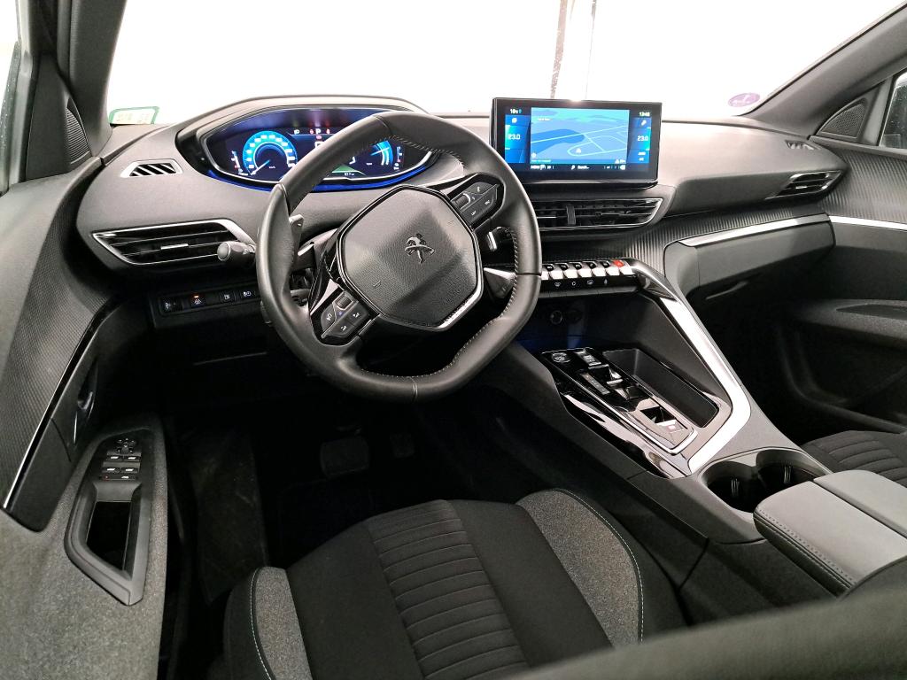 PEUGEOT 3008 / 2020 / 5P / SUV 1.6 HYBRID 180 E-EAT8 Active Pack photo