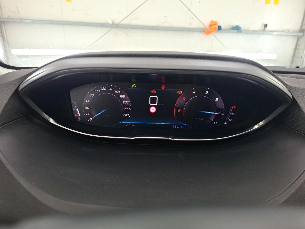 5008 Allure Pack 1.5 HDi 130CV BVM6 7 Sieges E6d photo