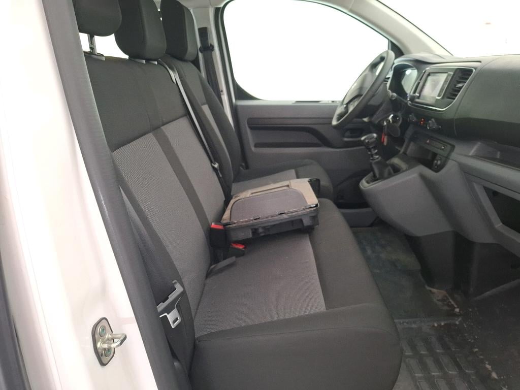 PEUGEOT Expert / 2016 / 4P / Combi BLUEHDI 150 S&S STANDARD photo