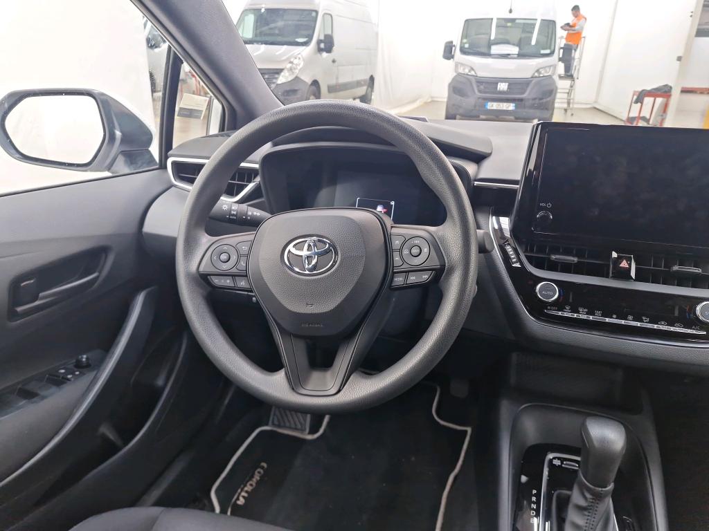 TOYOTA Corolla / 2022 / 5P / Berline Hybride 140h Active photo