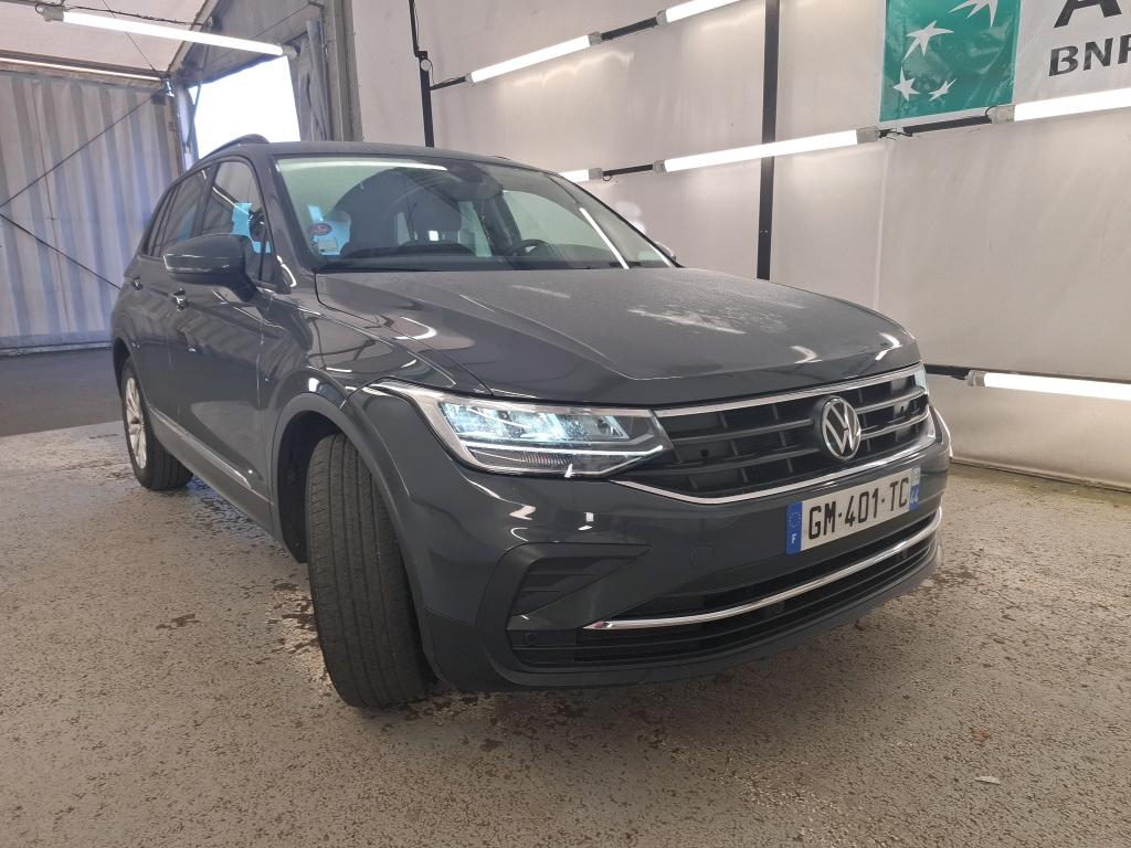 VOLKSWAGEN Tiguan / 2020 / 5P / SUV 1.5 TSI 150 DSG7 LIFE BUSI photo