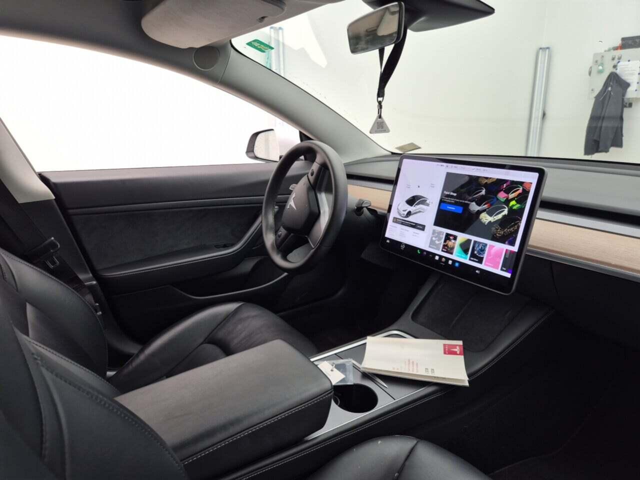 Tesla Model 3 Stnd.RWD Plus 60 kWh photo