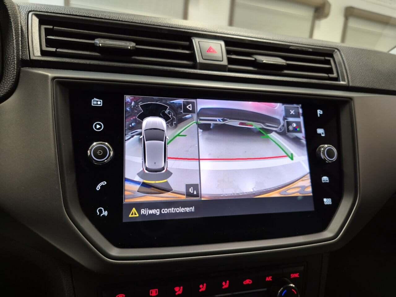 SEAT Ibiza 1.0 TSI Style Business Intense photo