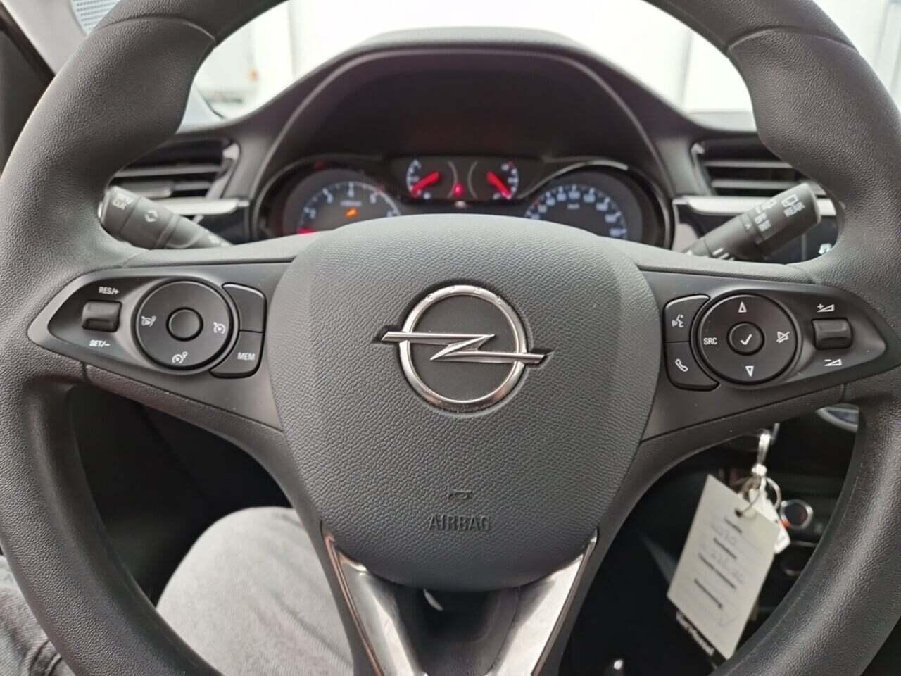 OPEL Corsa 1.2 Edition photo