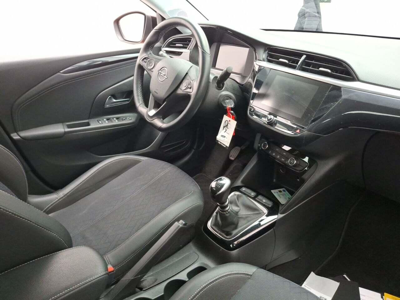 OPEL Corsa 1.2 Turbo Elegance photo