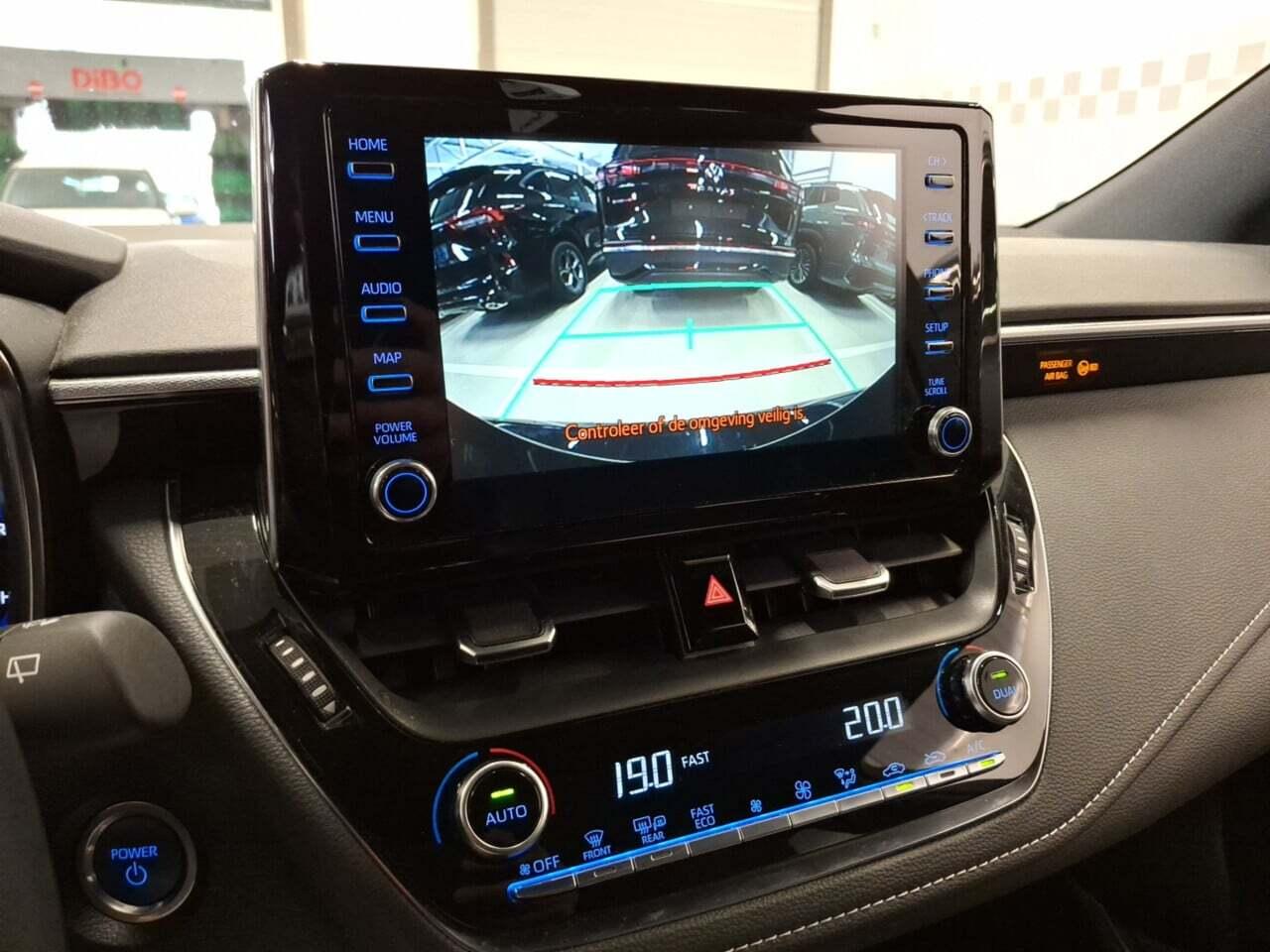 TOYOTA COROLLA 1.8 Hybrid Business Plus AUT. photo