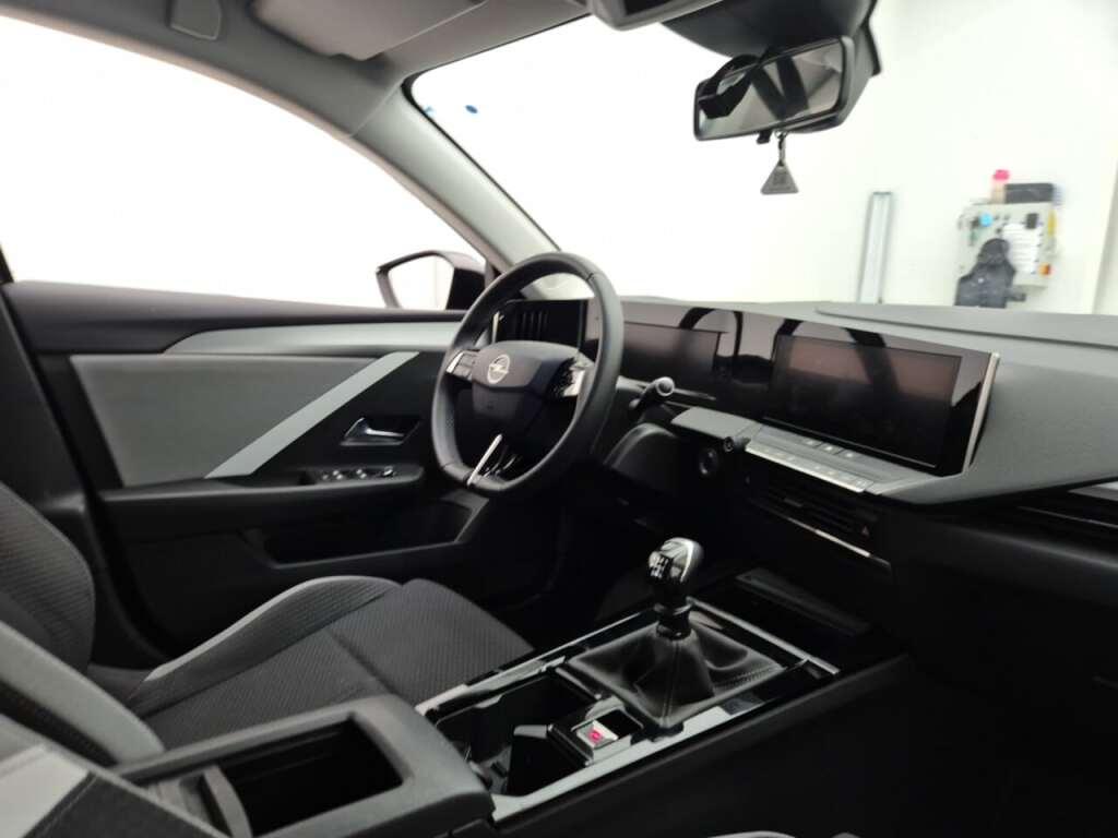 OPEL Astra Sports Tourer 1.2 Turbo Level 2 photo