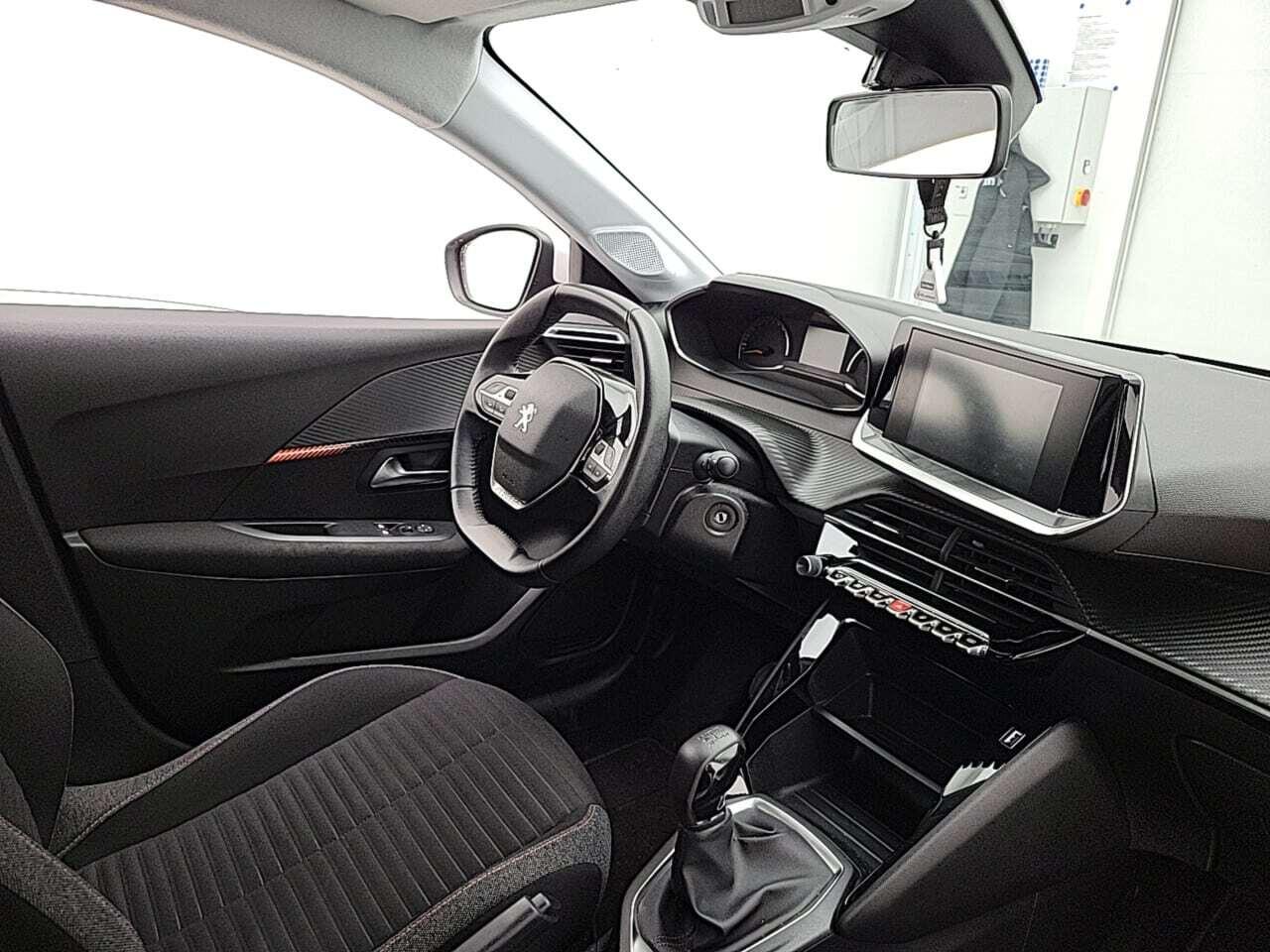 PEUGEOT 208 1.2 PT. Active photo