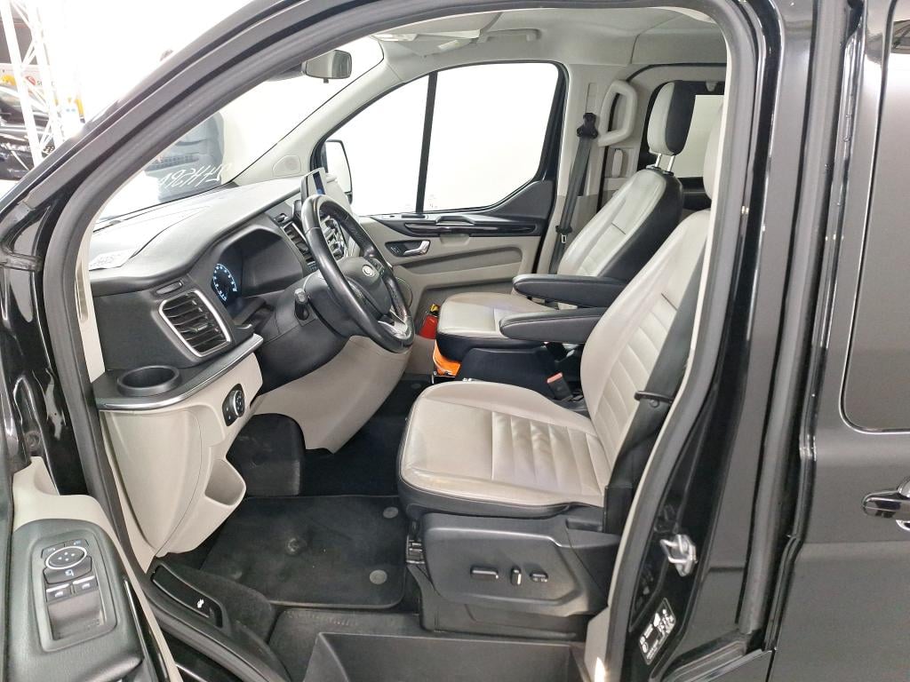 FORD TOURNEO CUSTOM 2.0TD 185PS MHEV TITANIUM X 320 LWB photo