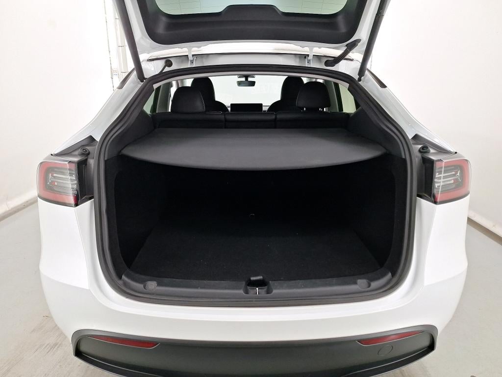 TESLA MODEL Y BEV LONG RANGE AUTO 4WD photo