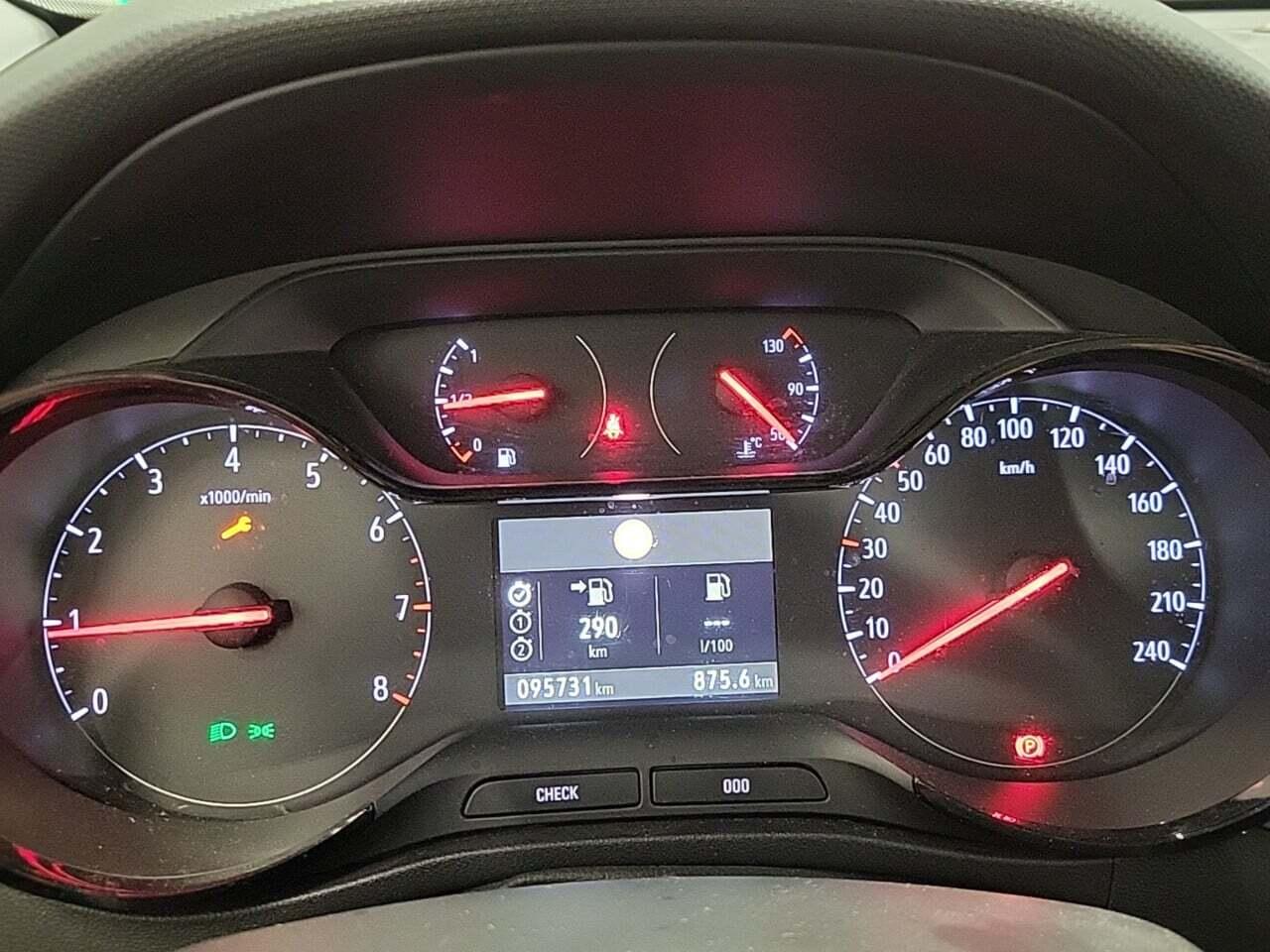 OPEL Crossland 1.2 Turbo Business Ed. photo