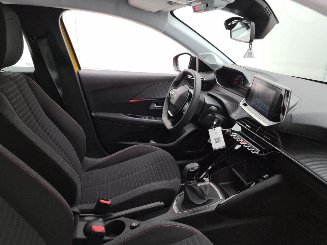 PEUGEOT 208 1.2 PT Active Pack photo