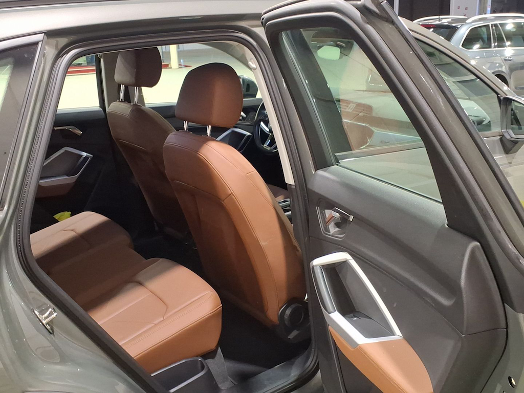 AUDI Q3 1.5 35 TFSI S TRONIC BUS. ED. ATTRACTION photo