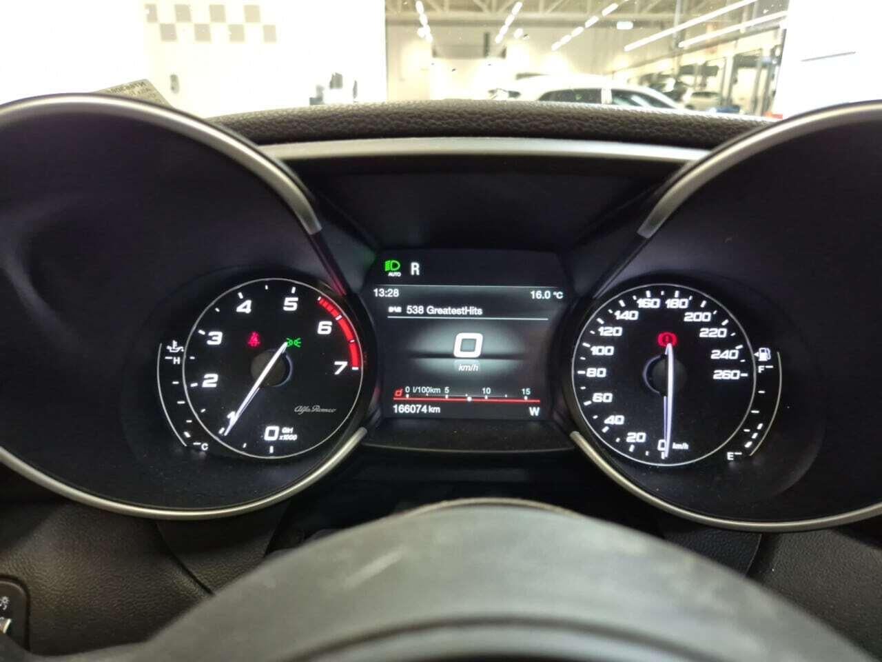 Alfa Romeo Giulia 2.0T Sprint photo