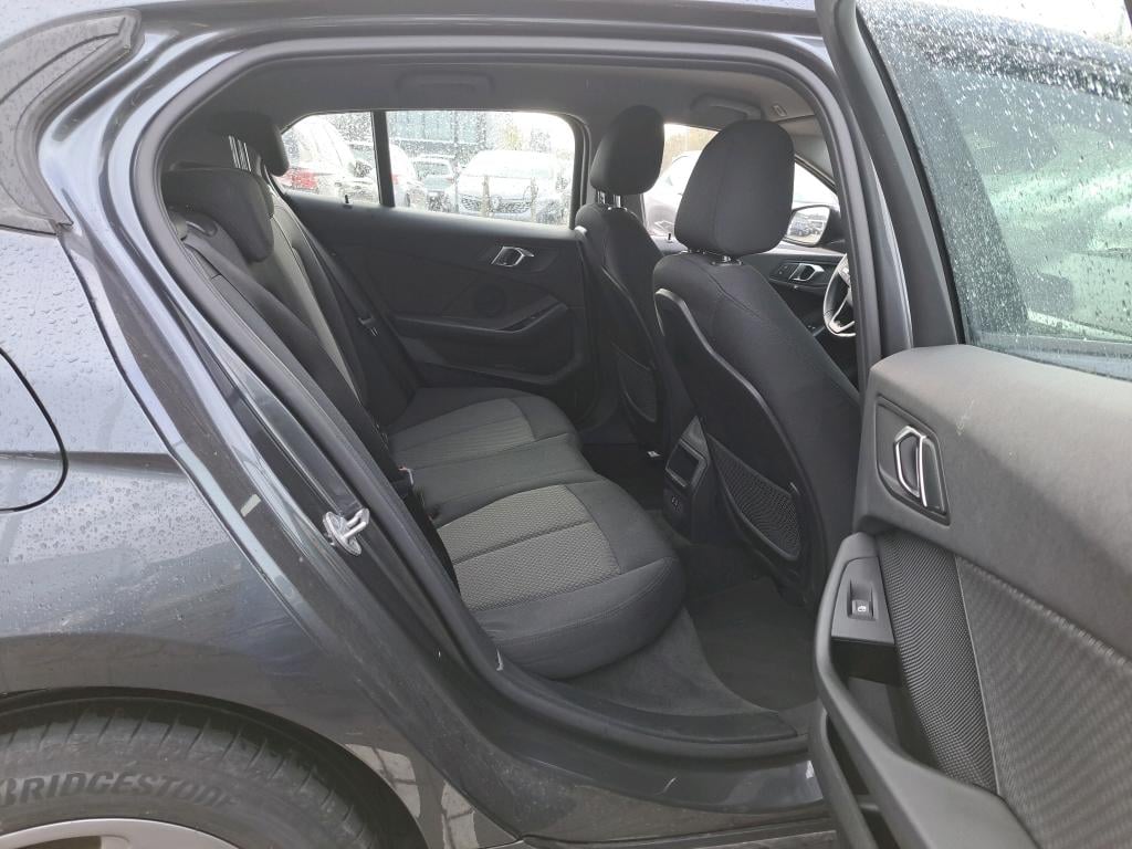 BMW 1 SERIES HATCH 1.5 118I (100KW) photo