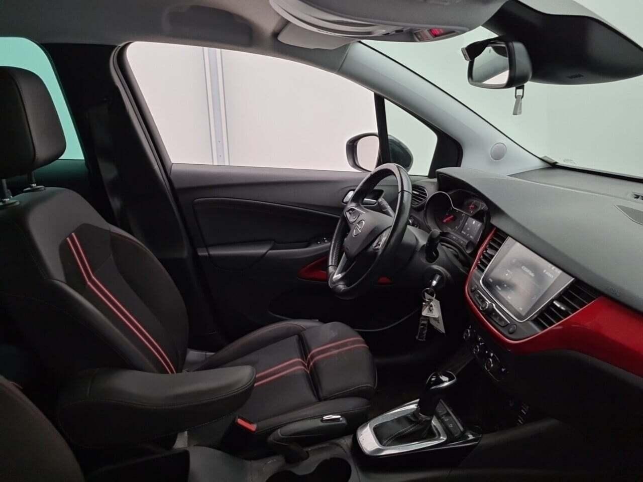 OPEL Crossland 1.2 Turbo GS Line photo