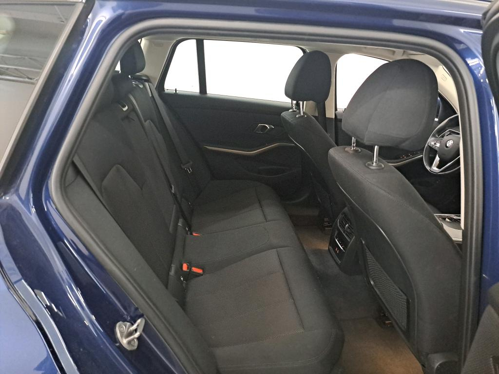 BMW 3 SERIES TOURING 2.0 318D (100KW) TOURING photo