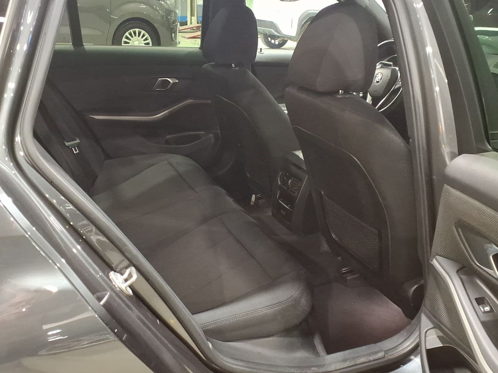 BMW 3 SERIES TOURING 2.0 318DA (110KW) TOURING photo