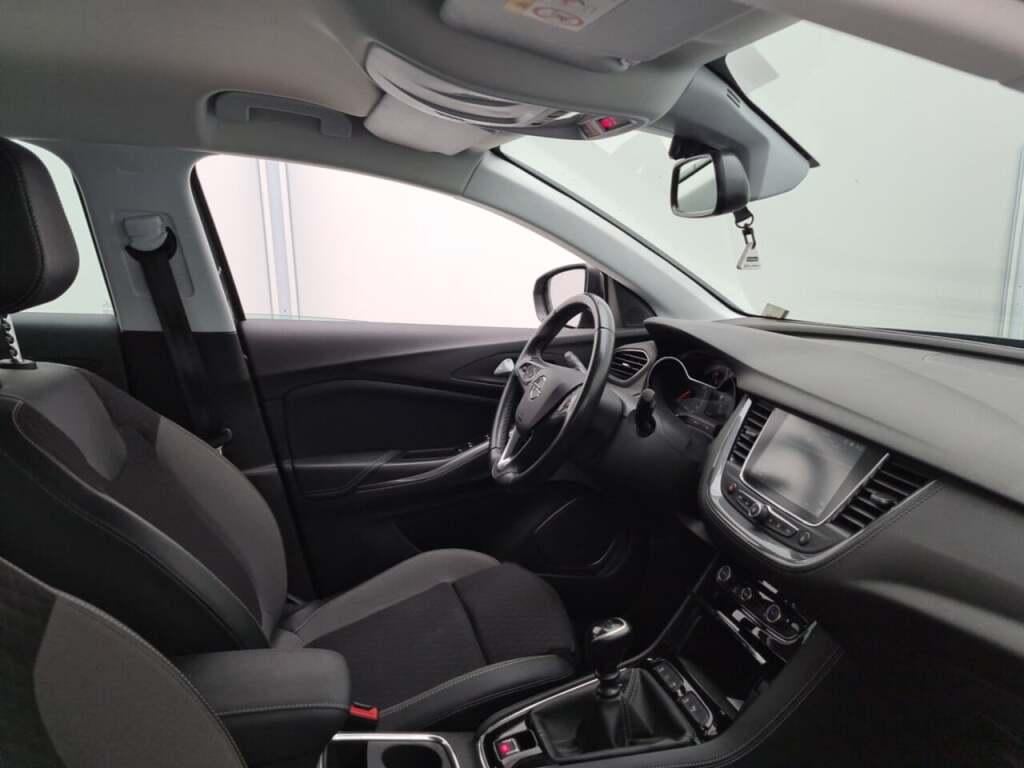 OPEL Grandland X 1.2 Turbo Bus. Eleg. photo