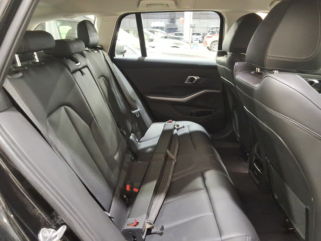 BMW 3 SERIES TOURING 2.0 320E TOURING photo