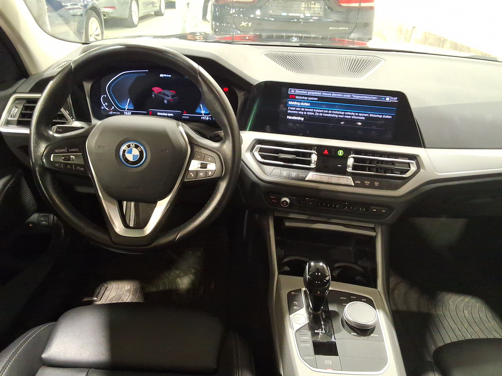 BMW 3 SERIES TOURING 2.0 320E TOURING photo