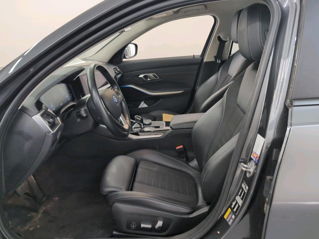 BMW 3 SERIES TOURING 2.0 320E TOURING photo