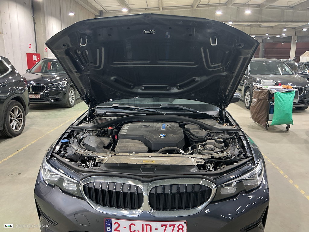 BMW 3 SERIES TOURING 2.0 320E TOURING photo