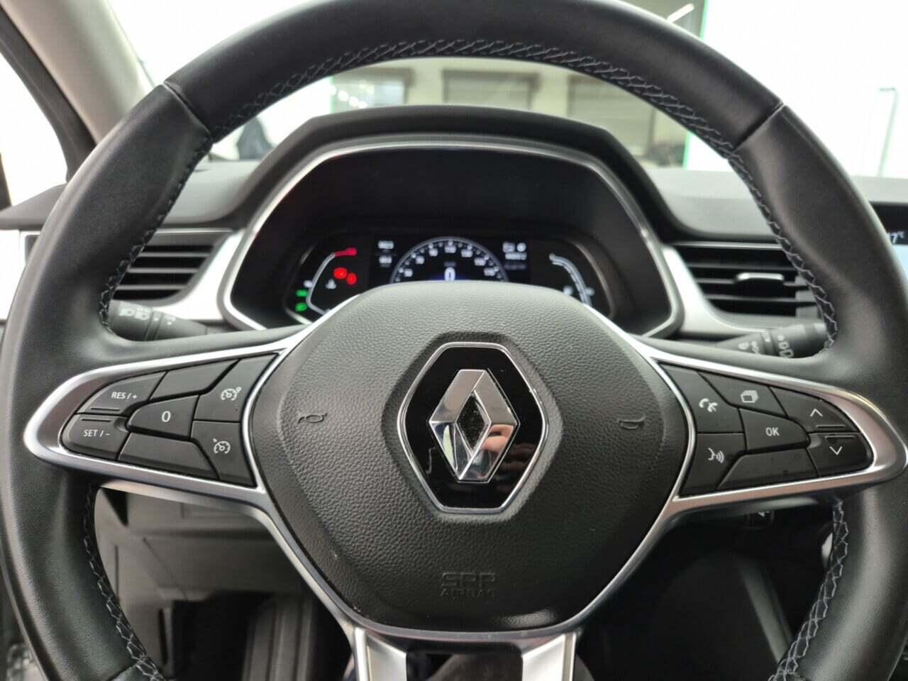 RENAULT Captur 1.0 TCe Intens photo