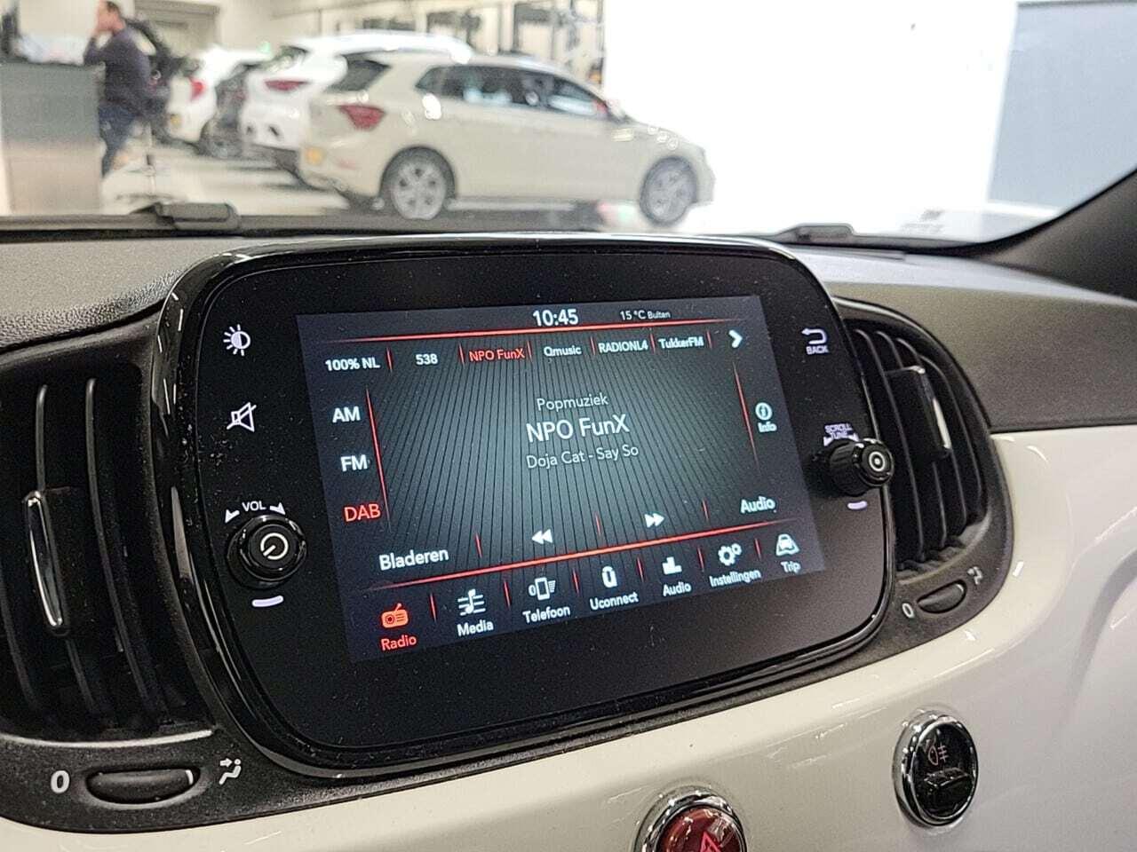 FIAT 500 1.0 Hybrid Dolcevita photo