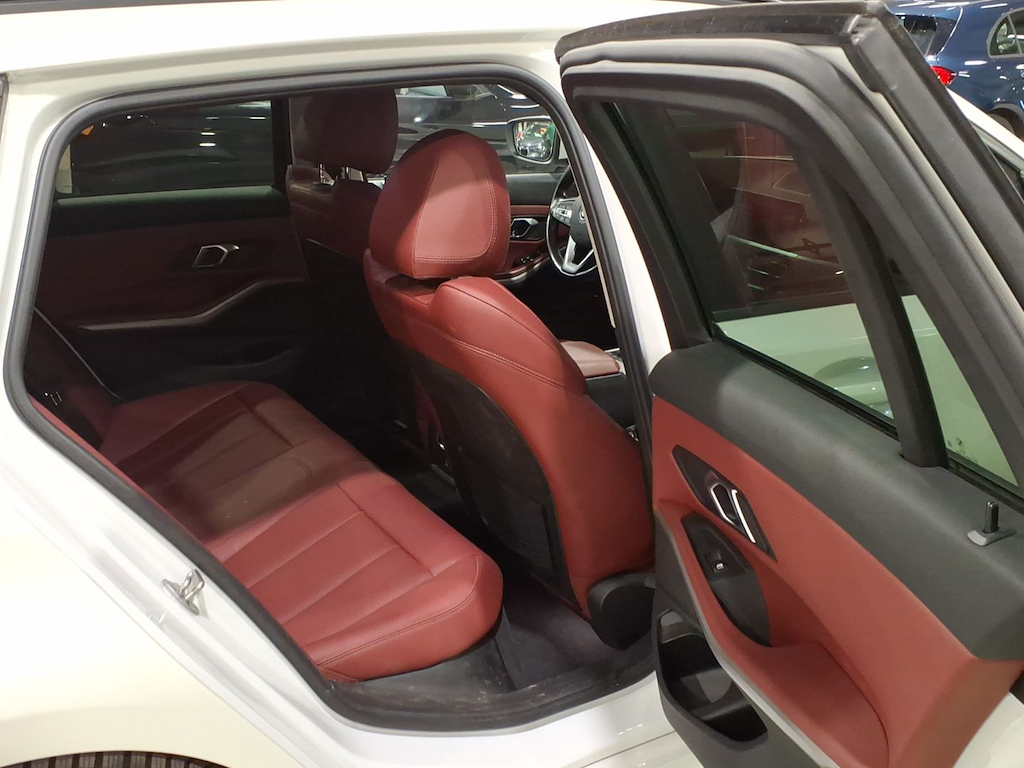 BMW 3 SERIES TOURING 2.0 330E (215KW) TOURING photo