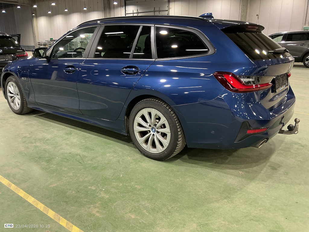 BMW 3 SERIES TOURING 2.0 330E (215KW) TOURING photo