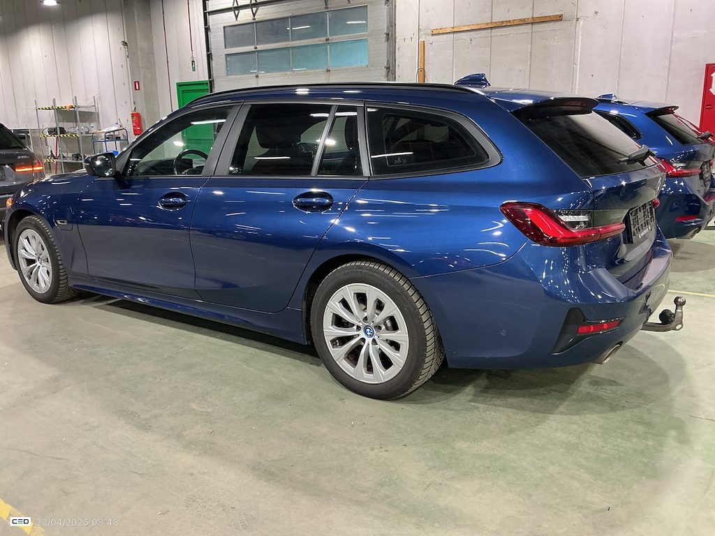 BMW 3 SERIES TOURING 2.0 330E (215KW) TOURING photo