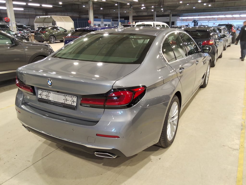 BMW 5 SERIES BERLINE 3.0 540I AUTO photo