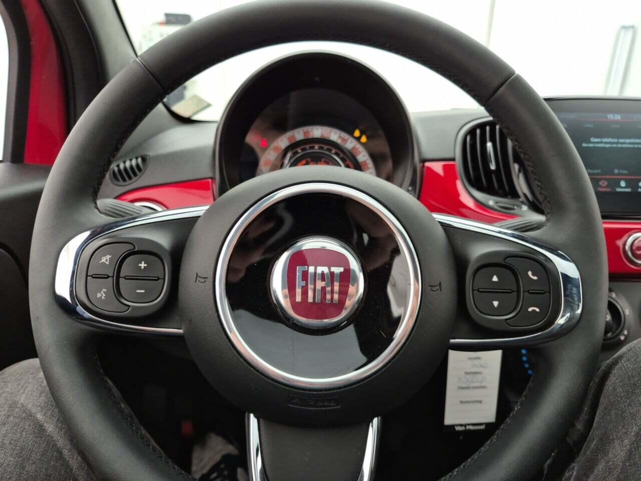 FIAT 500 1.0 Hybrid RED photo