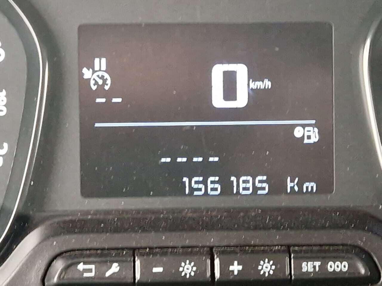 PEUGEOT Expert 2.0 BlueHDI Premium photo