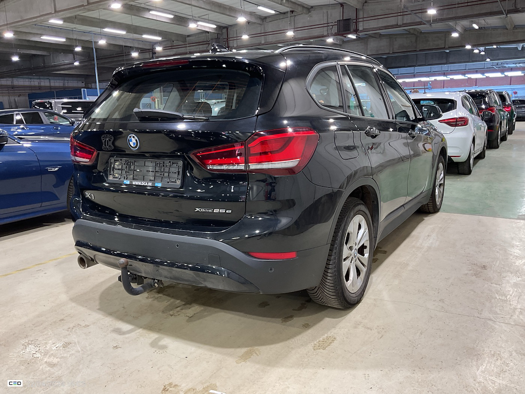 BMW X1 1.5 XDRIVE25E PHEV 162KW) photo