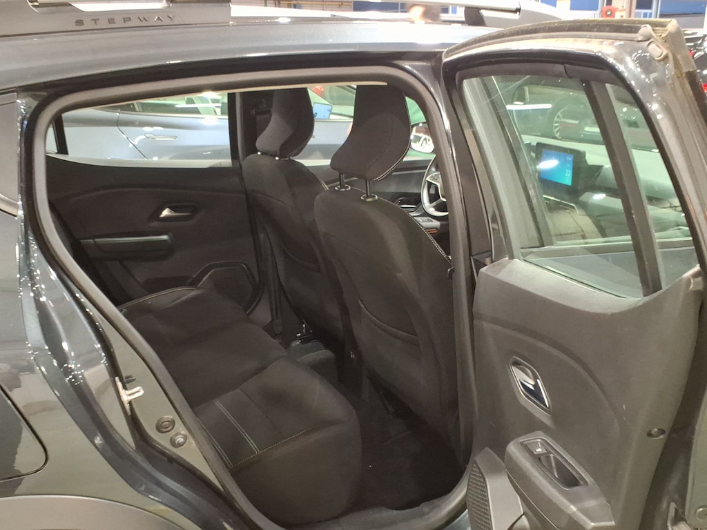 DACIA SANDERO 1.0 TCE 90 STEPWAY COMFORT photo