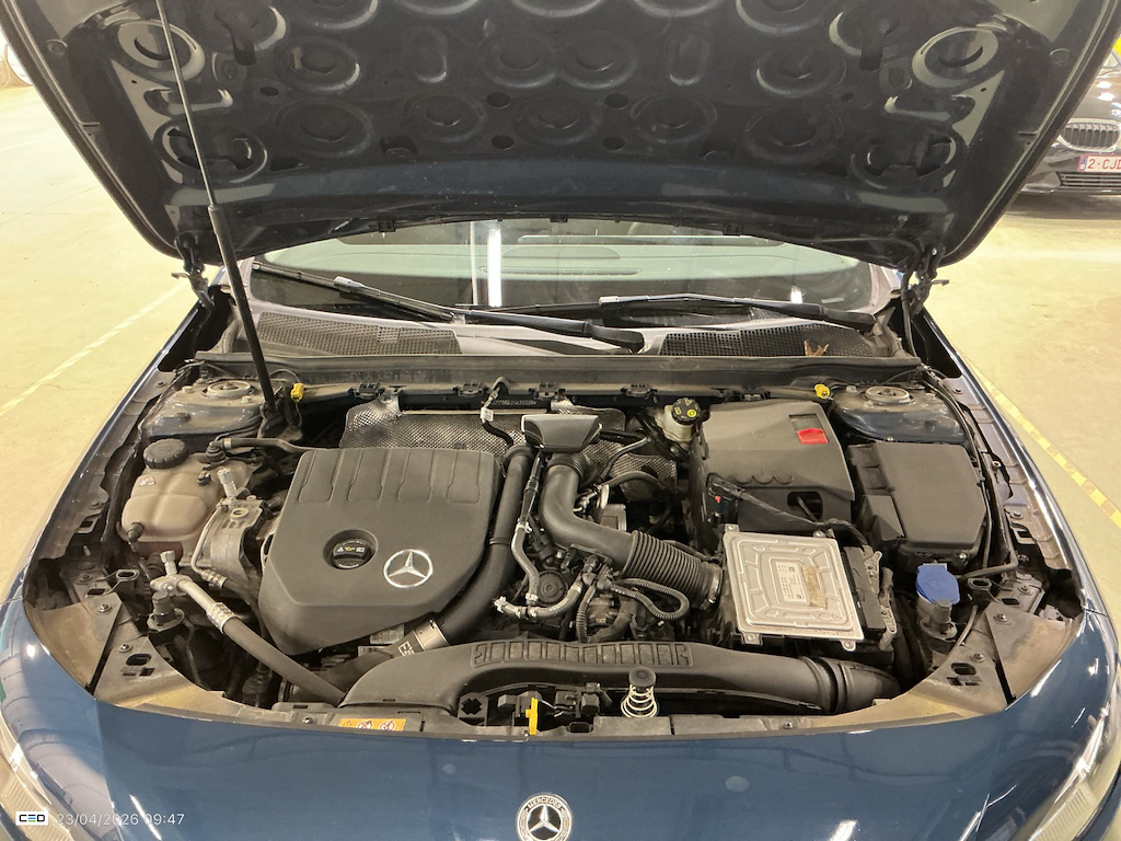 MERCEDES-BENZ CLASS A (W177) A 160 Business Solution photo