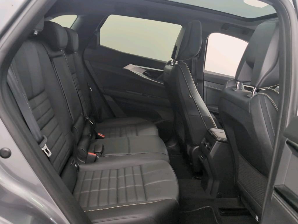 RENAULT AUSTRAL 1.2 HEV E-TECH 200 ICONIC photo