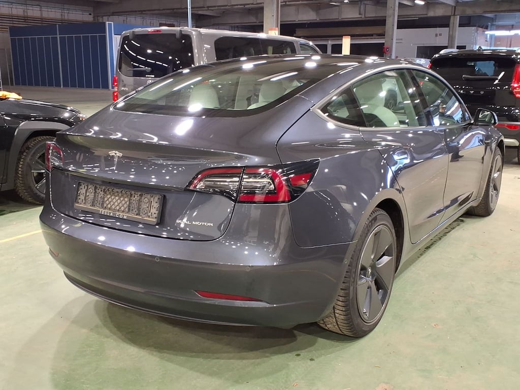 TESLA MODEL 3 75 KWH LONG RANGE DUAL MOTOR 4WD AUTO photo