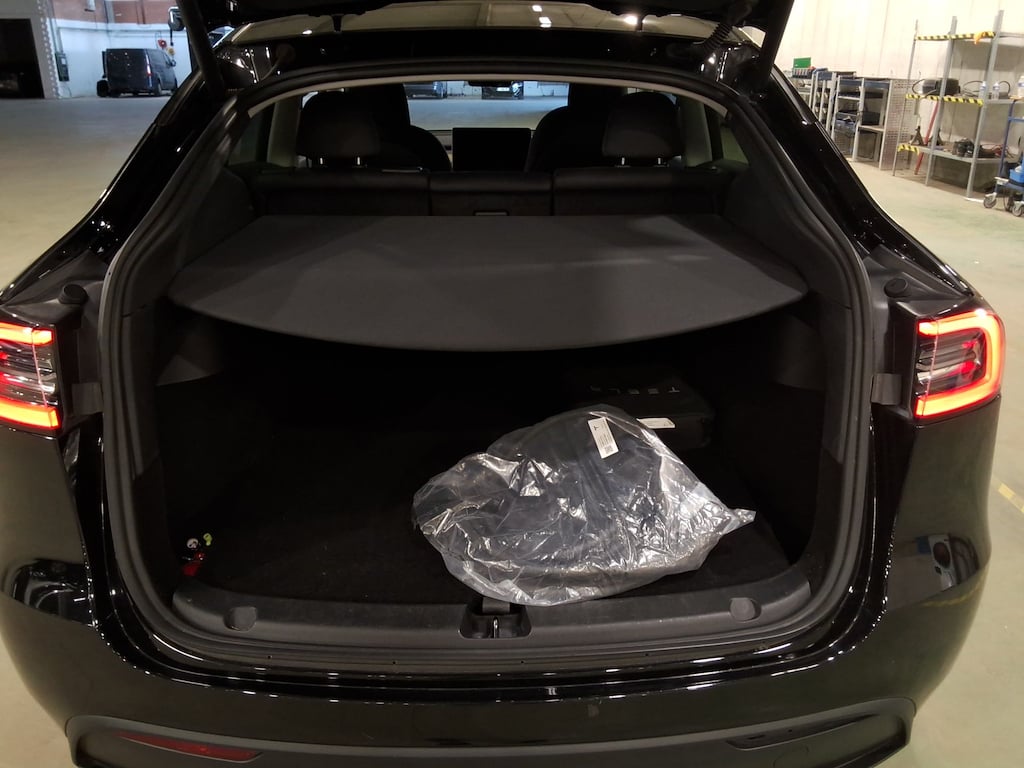 TESLA MODEL Y BEV AUTO RWD photo